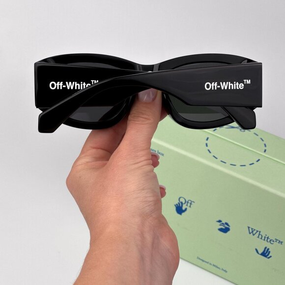 Off-White JOAN Sunglasses – Black Cat Eye Frame | Model OERI041 1007 - Picture 2 of 11